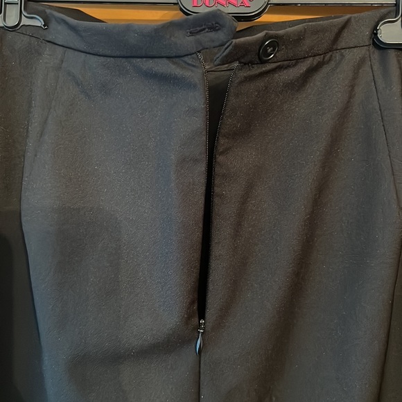 Iris Singer Black midi Skirt - Picture 5 of 6